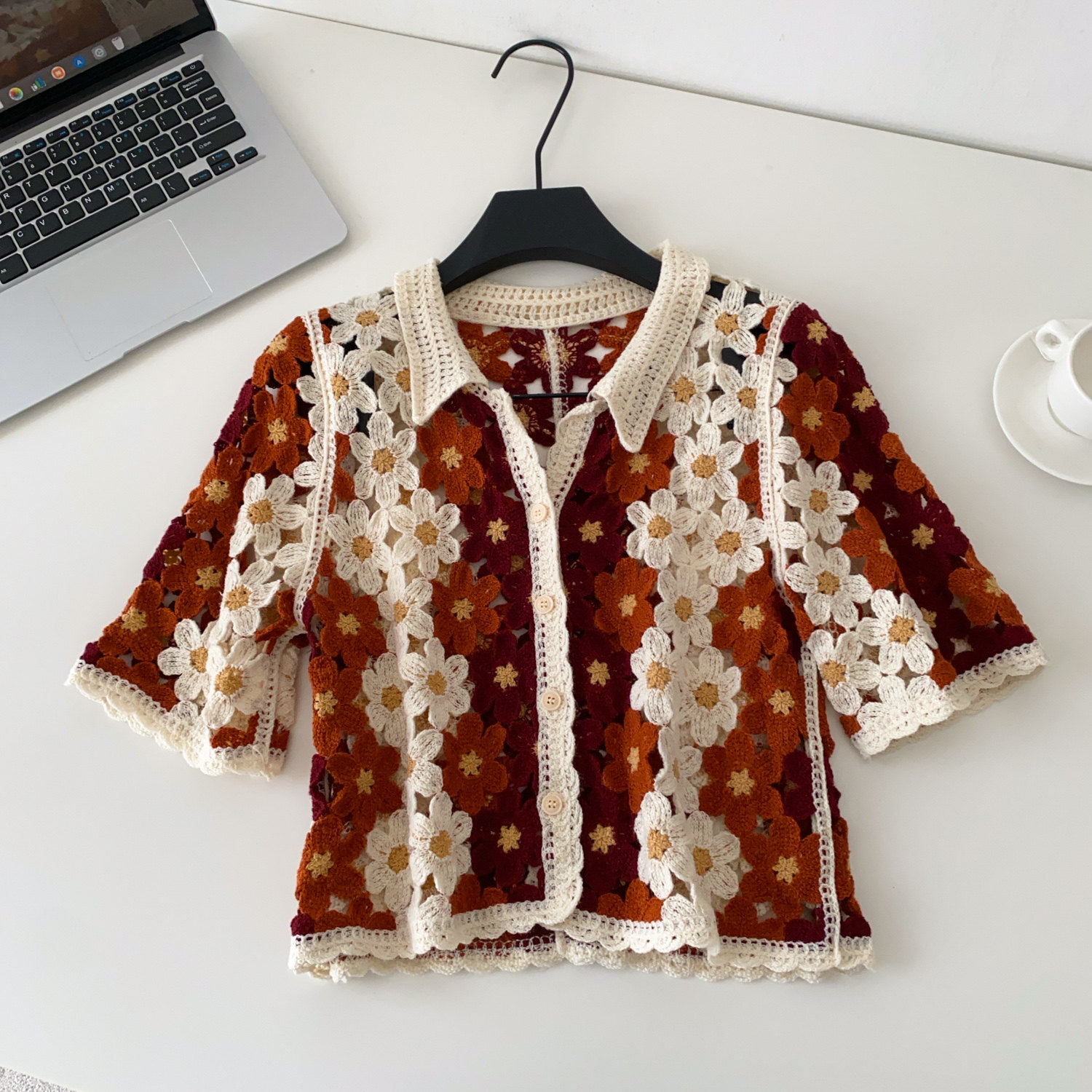 เสื้อคาร์ดิแกนโครเชต์ลายดอกไม้ - Crochet Top Boho บทวิจารณ์และราคา