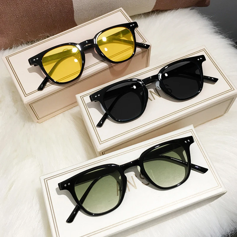 แว่นกันแดดทรงสี่เหลี่ยมวินเทจ  - Vintage Fashion De บทวิจารณ์และราคา